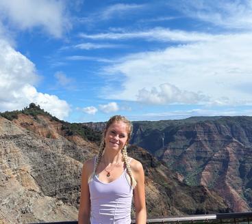 Jonina in Hawaii with the National Student Exchange